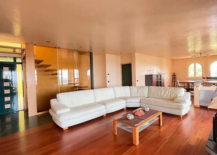 Bianca Luxury & Prestige Massarosa